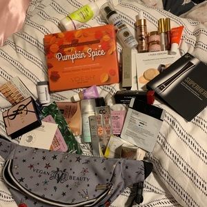 Make up bundle with limited edition KVD Fanny pack